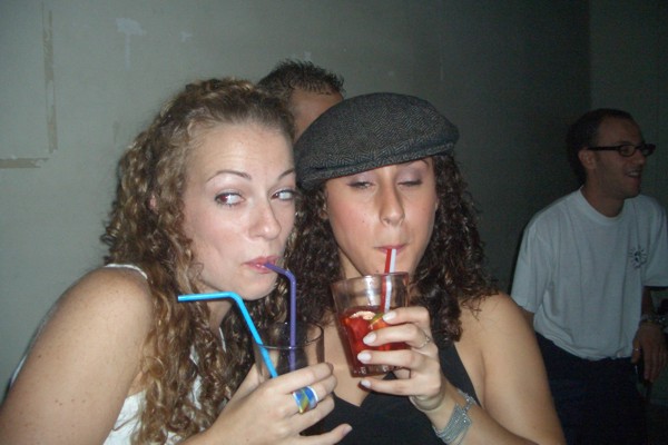 Drinking girls!!! (600Wx400H) - Drinking girls (Dolcezucchero - spring - 2004  - photo by Chris) 