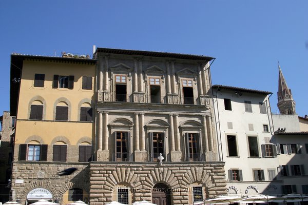 Palazzo (600Wx400H) - Palazzo of Piazza Signoria [Photo by Paolo Ramponi] 