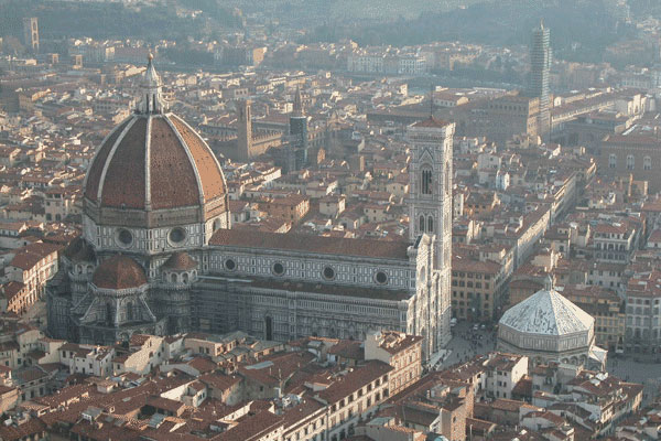 Florence Air View (600Wx400H) - Beautiful image of Florence seen from the Airplane (Photo by Fabio, Internet Station Service in Largo Alinari, 30) 