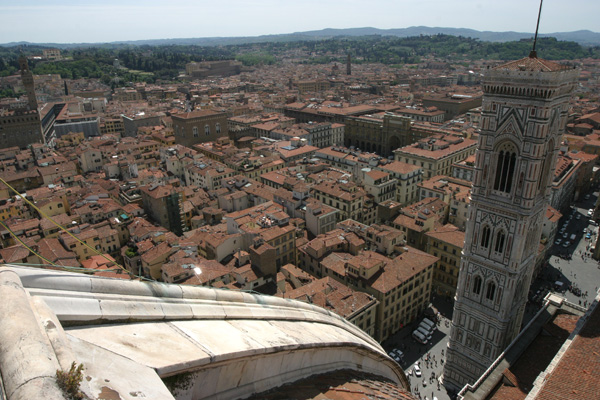 Magic Florence (600Wx400H) - View of Florence from the top of the Duomo (Photo by Marco De La Pierre) 