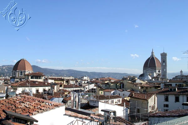 Roofs&Duomo (600Wx400H) - The Duomo cathedral viewed from the city roofs...(Photo by Marco De La Pierre) 