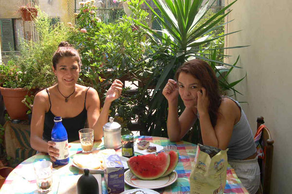 Breakfast (600Wx400H) - Breakfast on the terrace for two nice Spanish students. 