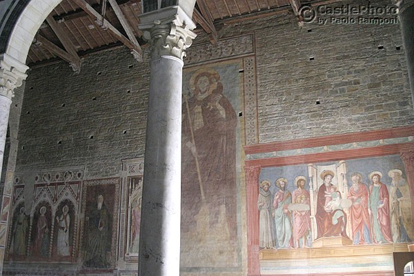 Frescoes (600Wx400H) - Rest of frescoes on the side walls. (Photo by Paolo Ramponi) 
