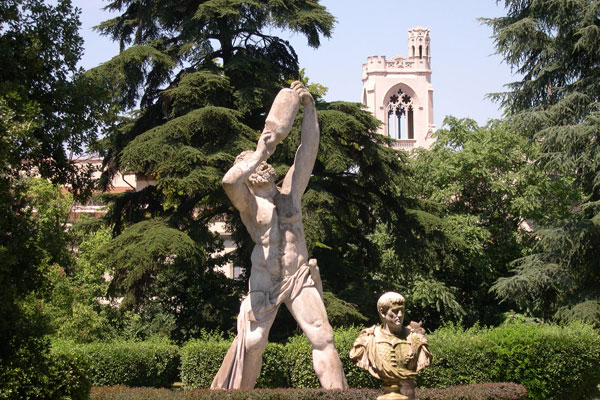 Orti Oricellari garden (600Wx400H) - The wonderful view of Orti Oricellari garden located not far from the Santa Maria Novella Railway Station of Florence. 
On the background the American Church of Saint James.. (Photo by Marco De La Pierre) 