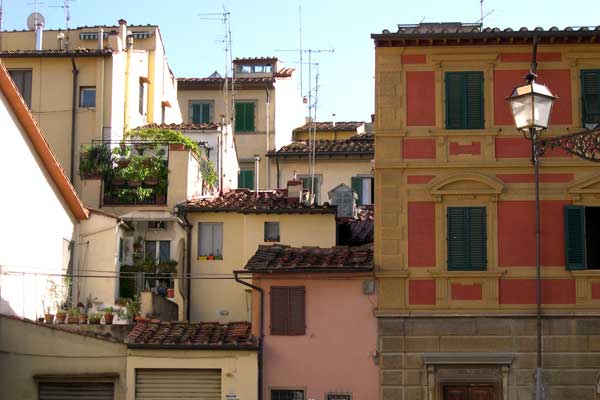 Santo Spirito Colours (600Wx400H) - United Colours of Santo Spirito, the most typical district of the city. Take a walk in its narrow streets far from the mass tourism tracks and from the shopping streets..you'll breath the real atmosphere of the city! (Photo by Marco De La Pierre) 